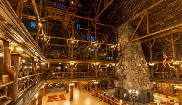 Old Faithful Inn - Inside the Park