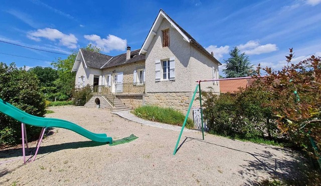 Old farm near Montignac