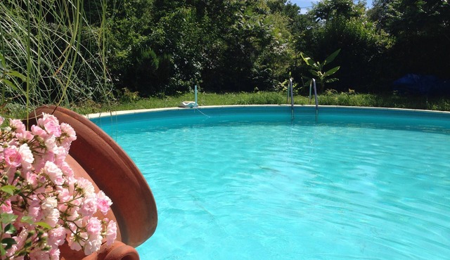 Old farmhouse in the countryside with private pool for 6-8 people