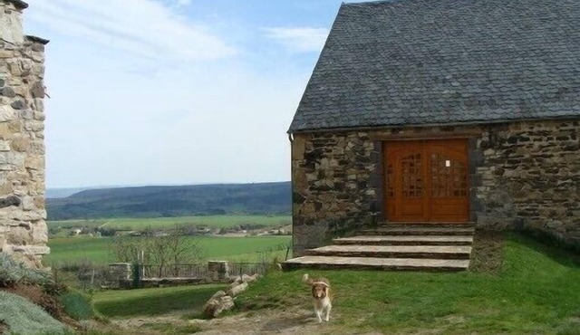 Old farmhouse tastefully renovated, very good comfort,