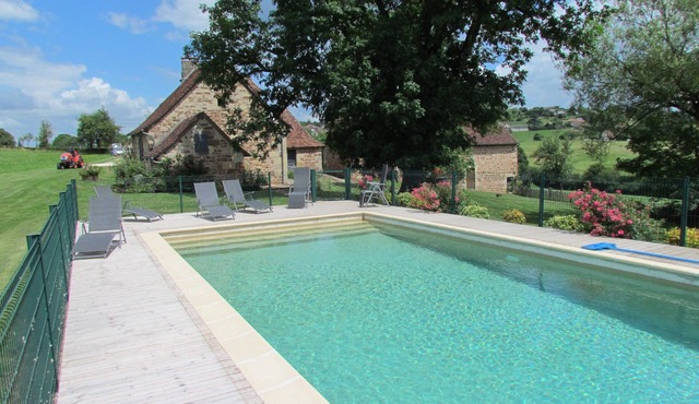 Old farmhouse with privat pool- BADEFOLS D'ANS