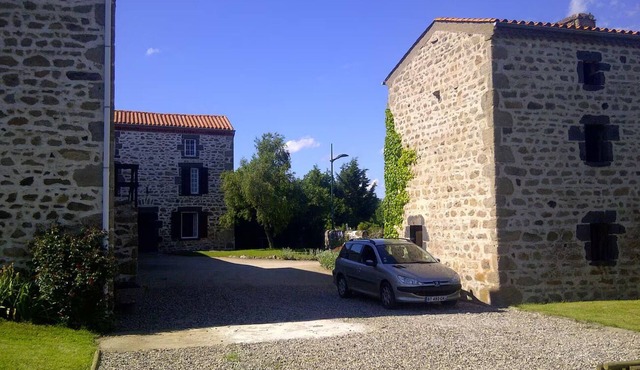 Old farmhouse with panoramic view of nature, lakes and volcanoes