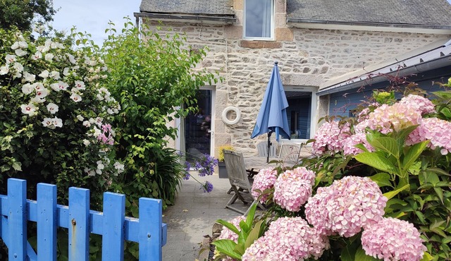 Old fisherman's house, tranquility, charm, near sea, near Paimpol