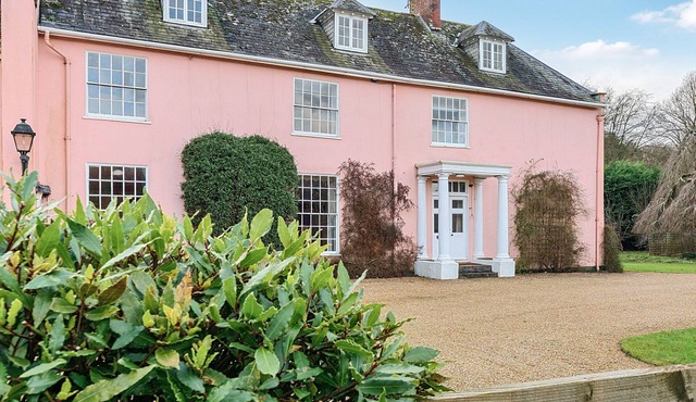 Old Ford House - sleeps 10 guests in 5 bedrooms