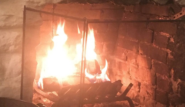 OLD GREENWICH BEACH & BROADWAY SUMMER I HR TO NYC PETS OK BEACH PASSES INCLUDED