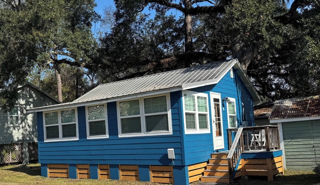 Old Gulf Coast Experience! Peaceful waterfront getaway in Bon Secour, AL