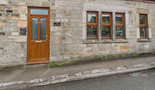 OLD HALL in Summerbridge