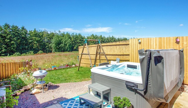 Old Highwood - Piglet Cottage