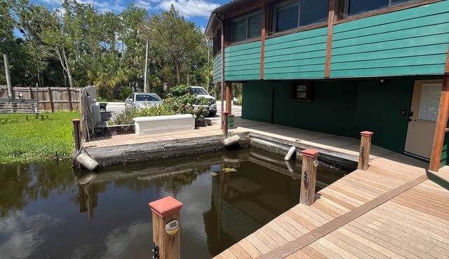 Old Homossasa charm with Pool & boat dock w/gulf access & game room