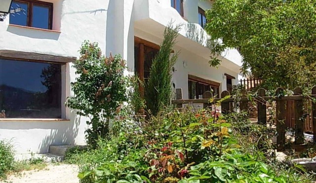 OLD HOUSE
