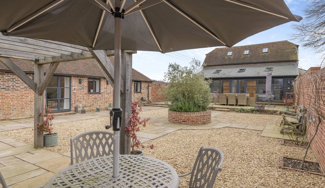 Old House Farm - Four Bedroom House, Sleeps 8