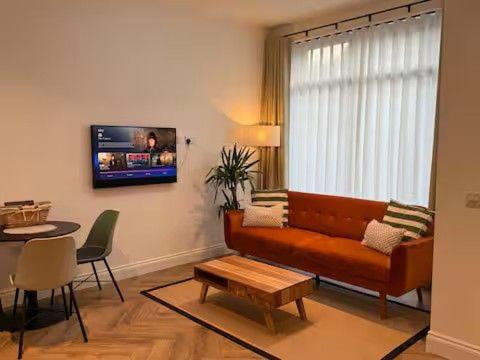 Old Library Apartments 8b