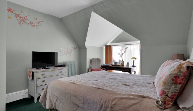 Old Library Inn - Mark Twain Room