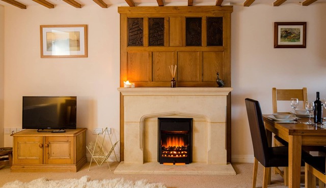 Old Mill Barn (2 Bedrooms) Grade II listed in the Cotswolds