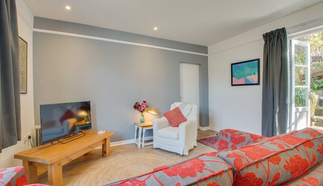 Old Mill Cottage - One Bedroom House, Sleeps 2