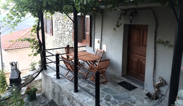 Old mountain house / village Haute-Corse (CORTE and around 10 min)