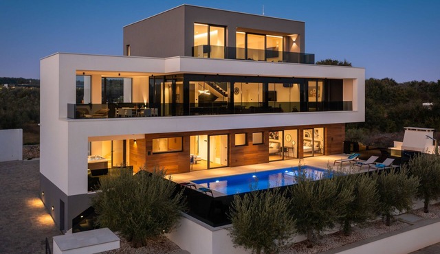 Old Olive VI by Interhome