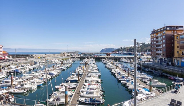 OLD PORT BERMEO by Urdaibai Rentals