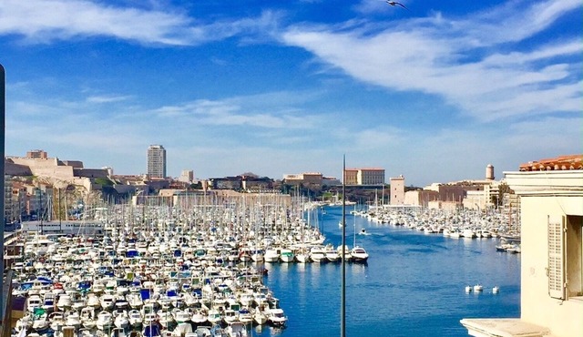 OLD PORT SEA VIEW TOP FLOOR