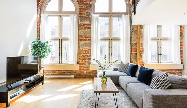Old Quebec typical loft for 6 people