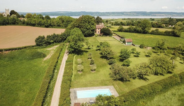 Old Queens Manor - Five Bedroom Villa, Sleeps 10