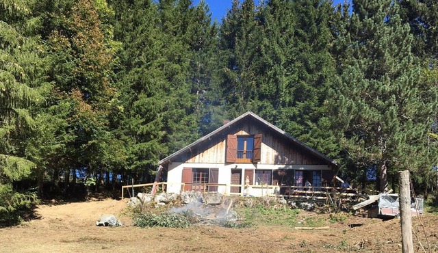 Old Sheepfold in the heart of nature in the Vercors park