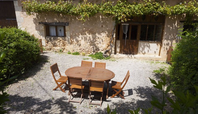 Old Stone Cottages in Peaceful, Rural Setting