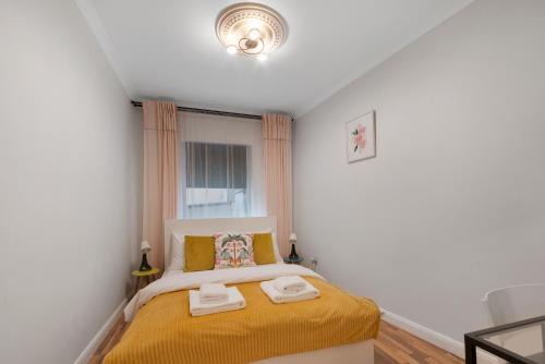 Old Street Apartments By Morethanstays