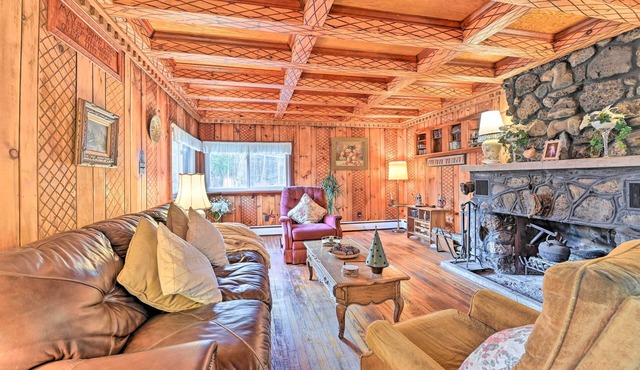 Old Time Catskill Mtn Retreat, Handcrafted Cabin!