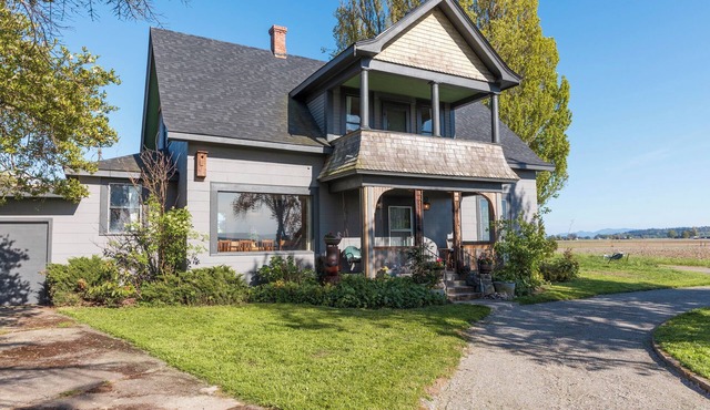 Old Timers' Farm & Ranch - 60 Acres with Expansive Views, Brand New Listing!