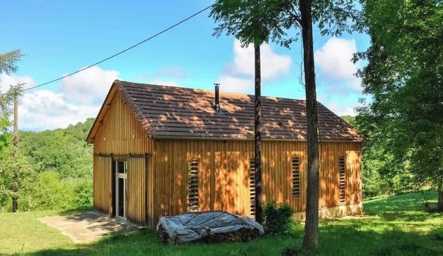 Old tobacco dryer in Dordogne - Limeuil