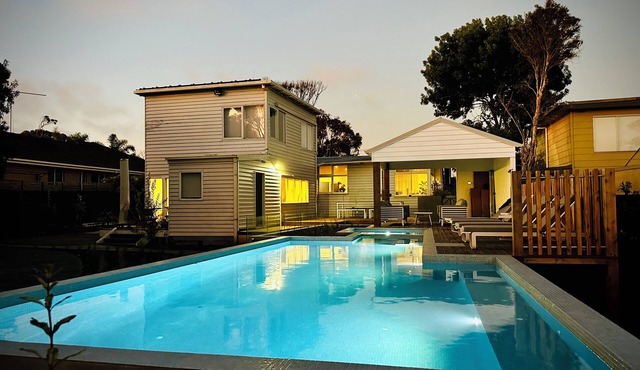 Old Torquay, fully renovated 5 bedroom home