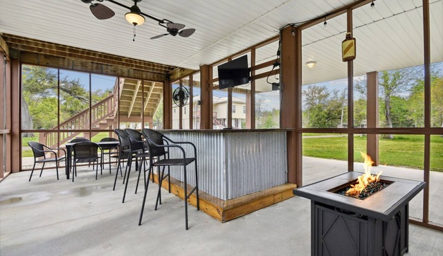 Old Town Bay St. Louis Private Location Outdoor Bar Area Pool Table Ping Pong