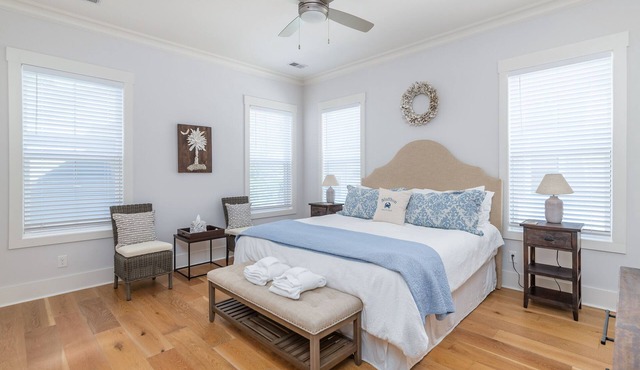 Old Town Bluffton Home + FREE Golf Cart Luxury Home - Sleeps 8