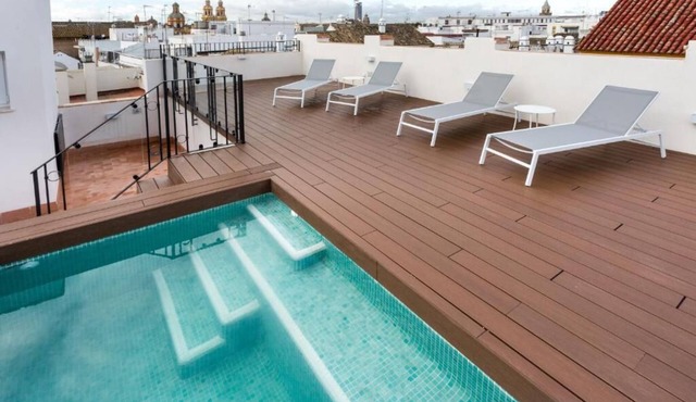 Old Town Building, Rooftop terrace with pool and views! - Several units