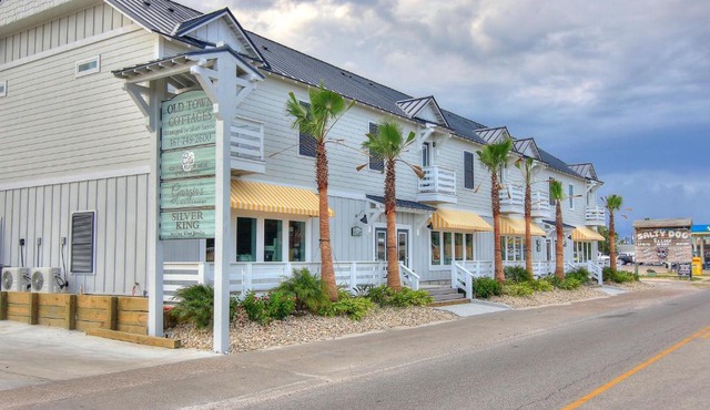 Old Town Cottage Unit 16 cottage