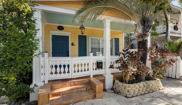 Old Town Elegance Island Breezes and Poolside Bliss