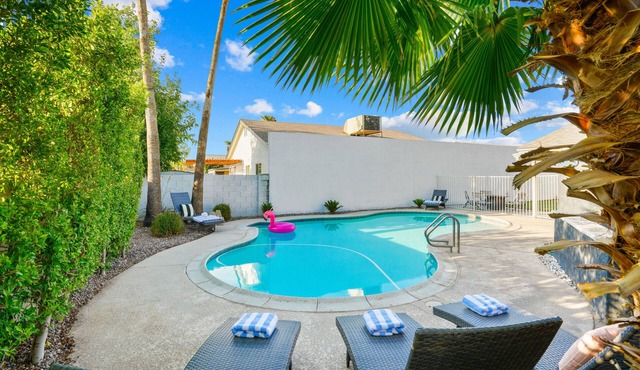 Old Town Scottsdale Resort-Pool-Spa-Putting Green
