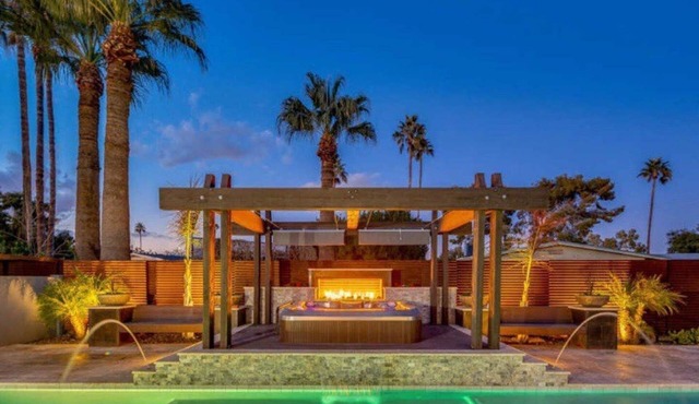 Old Town Scottsdale Oasis w/Heated Pool, Hot Tub, Fire Pit, Arcade & BBQ Grill