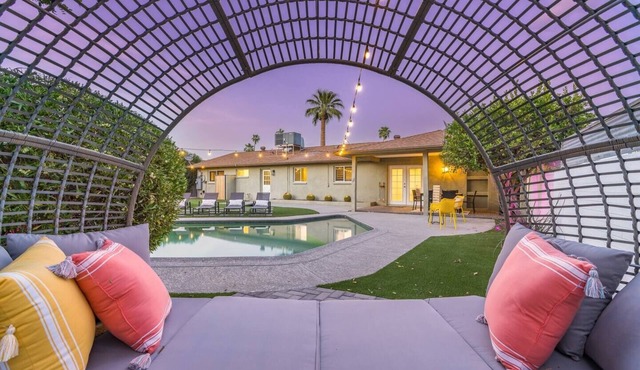 Old Town Scottsdale FAB Yard/Pool Indoor PingPong