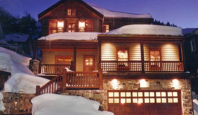 Old Town - Ski-In/Out - Super Luxurious 5BR/5BA - Hottub-Firepit - Ski Run View