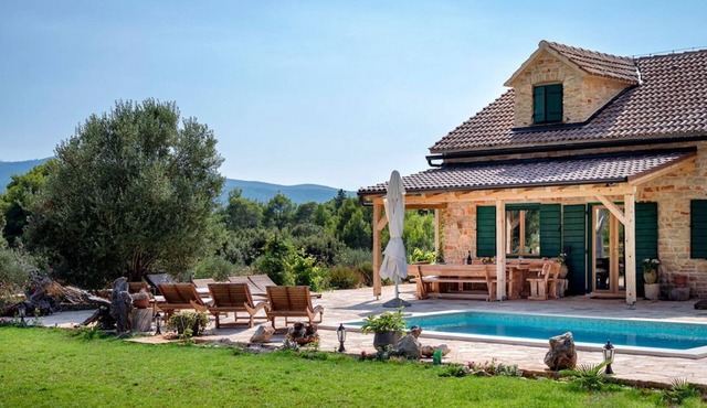 Old Town Villa Hvar - Five Bedroom Villa, Sleeps 12