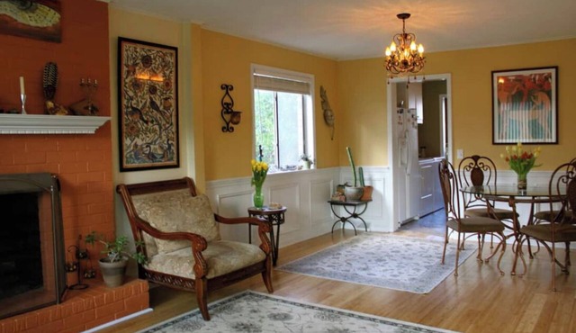 Old Village area Townhouse Garden Retreat
