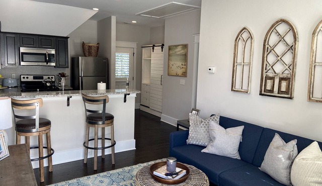 Old Village Retreat-Shem Creek-Downtown CHS-Beach
