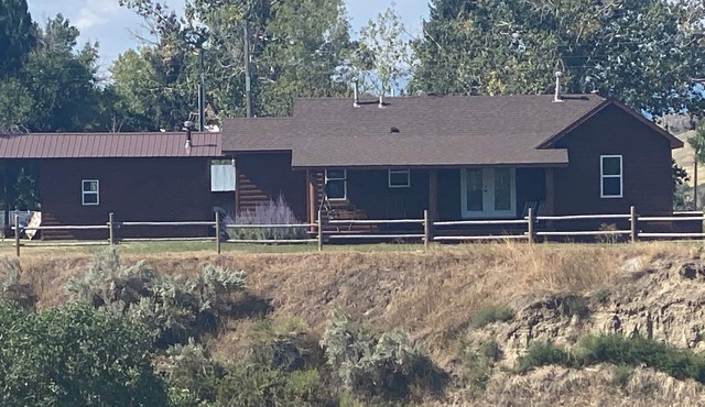 Old West Charm: A Place Where One Can Breath and Feel Free!