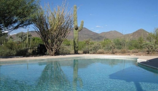 Old Western Sonoran Desert Getaway