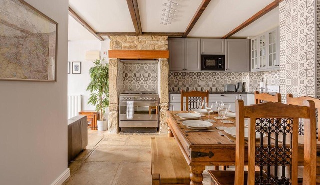 Oldmill-2bed-sleeps6-hottub-privategarden