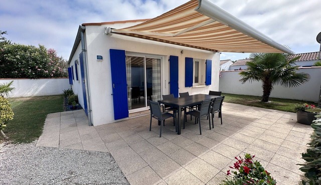 OLERON ISLAND superb villa with terrace and garden near the sea