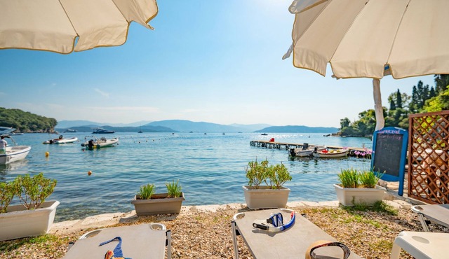 Olgas Cottage - on Agni Beach, offering stunning views and tranquility