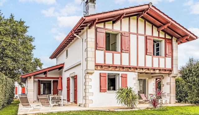 OLHAKO BIDEA by Interhome